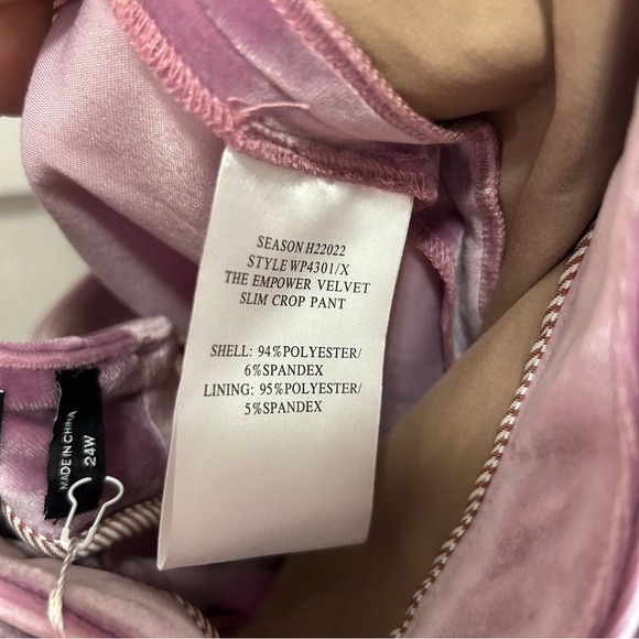 WILDFANG The Empower Velvet Slim Crop Pants in Mauve NWT 24W - Picture 7 of 7